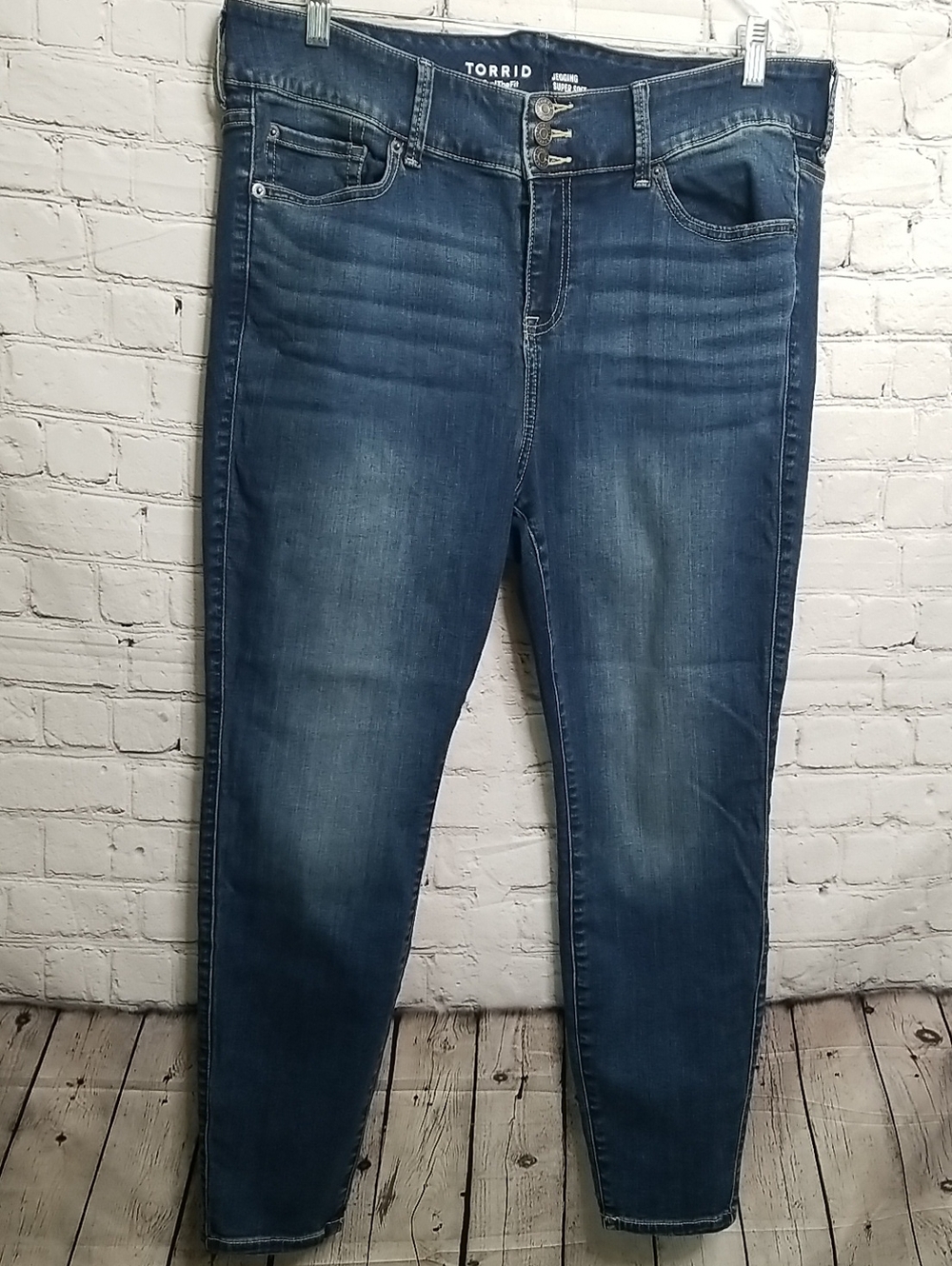 Torrid Jeans Womens Size 18 Short